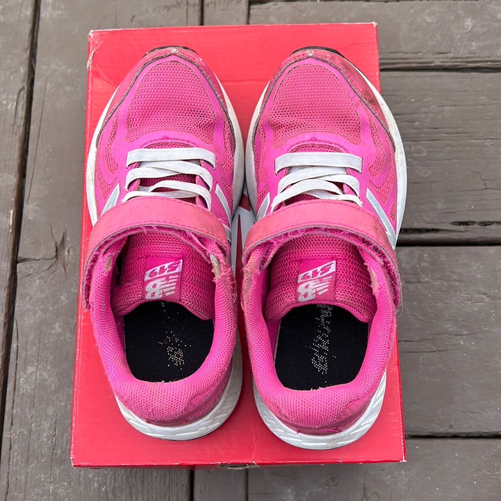 Pink new balance shoes
